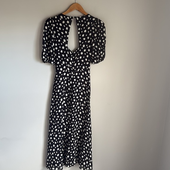 Reformation WILDFLOWER POLKA-DOT GEORGETTE MIDI DRESS IN BLACK 2 - Picture 3 of 16